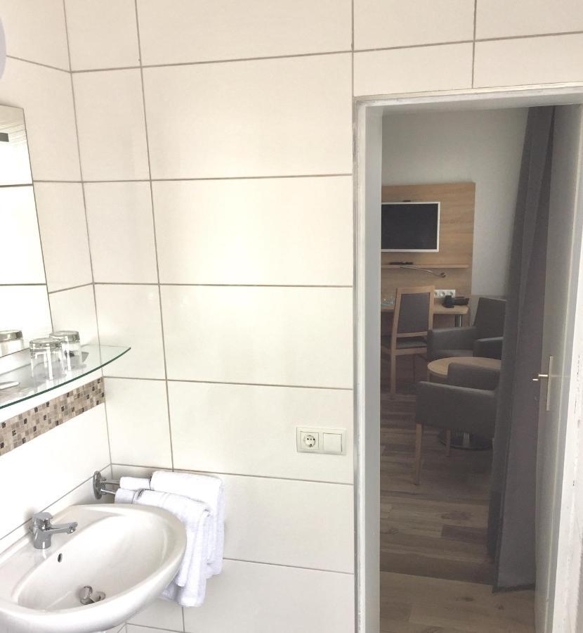 Hotel Erlenstegen Nuremberg ภายนอก รูปภาพ
